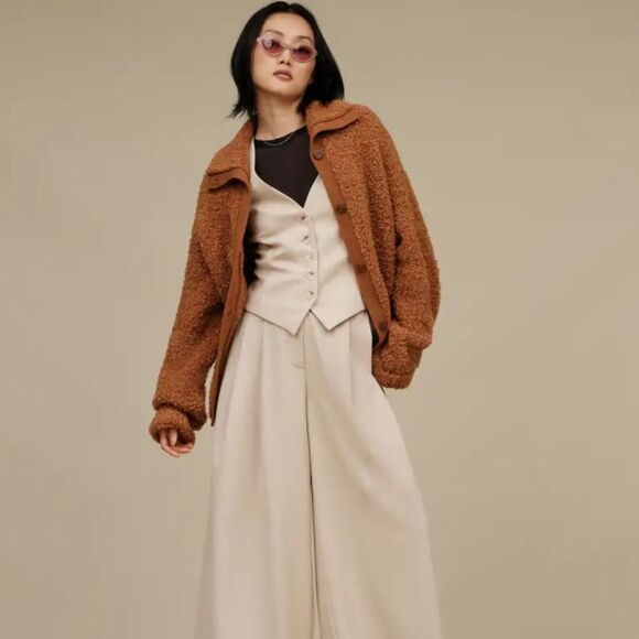 NWT UGG Women's Alaura CloudFluff Sweater - Picture 2 of 13